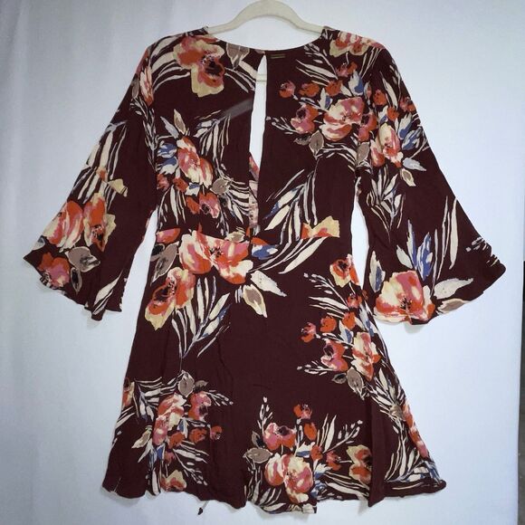BILLABONG Floral Faux Wrap Mini Dress Flare Sleeve Cutout Back Women’s Size XS - Picture 12 of 16